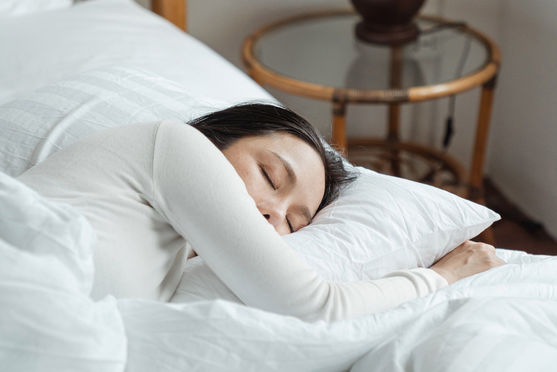 Un descanso asegurado: Descubre cómo puedes dormir mejor